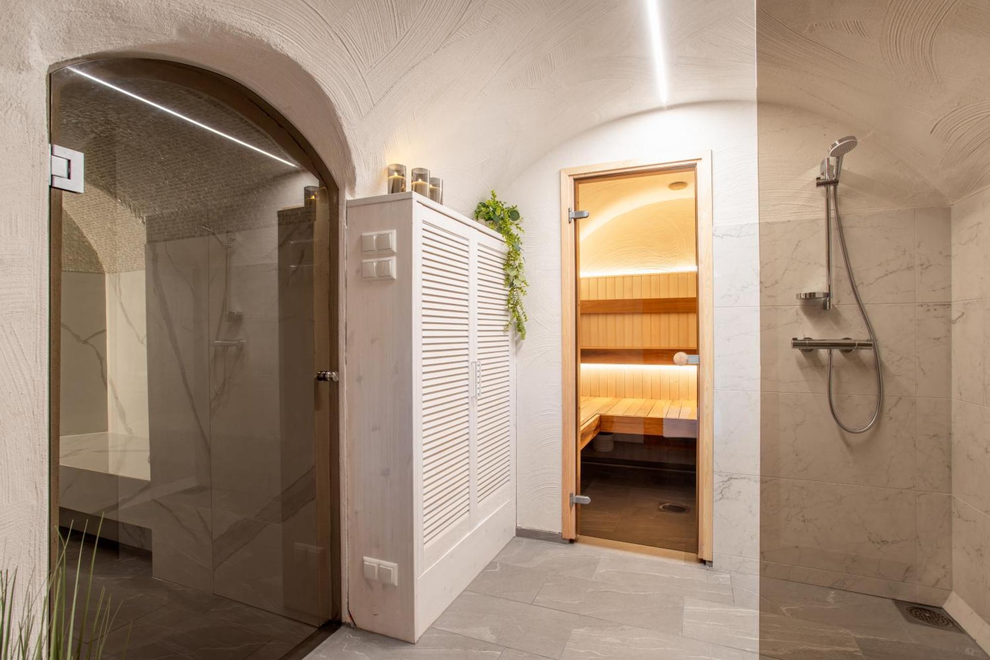 פארנו Alice Backyard-Holiday Home And Spa מראה חיצוני תמונה